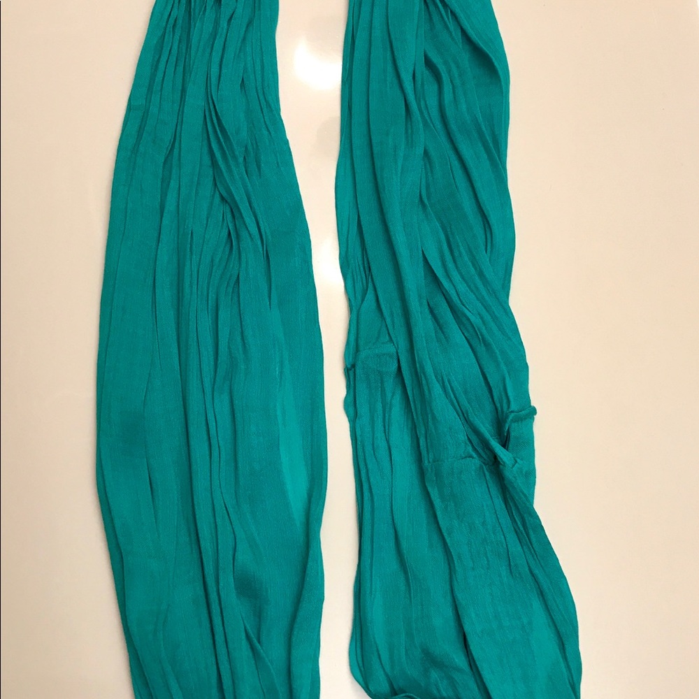 New Infinity Scarf - Picture 2 of 6